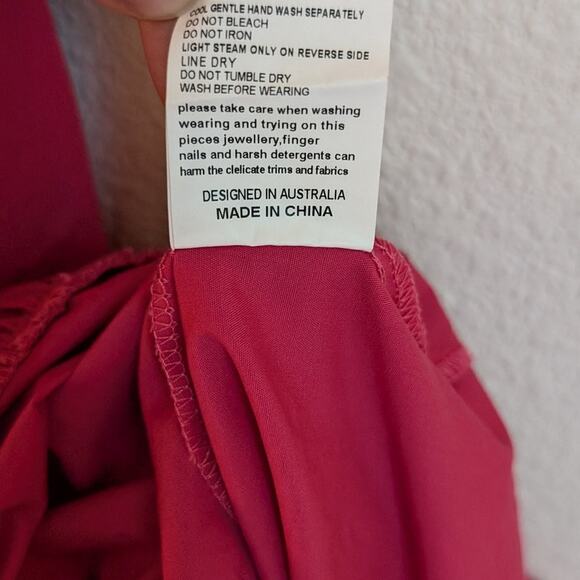 Elliatt Lilith Bardot Neck Off Shoulder Cotton Midi Dress in Fuschia, size S - Picture 8 of 8